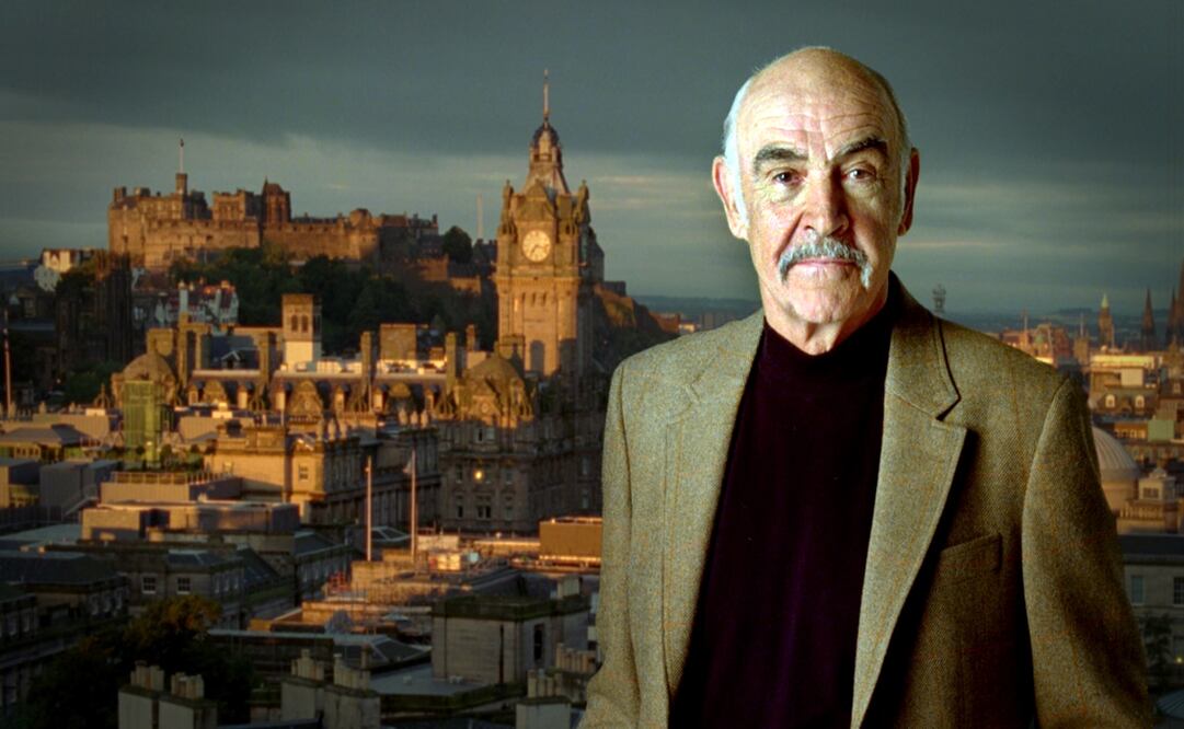 El actor británico Sean Connery falleció este sábado a la edad de 90 años - Foto: AP Photo/VisitScotland/HO