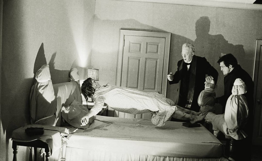 El estreno de "El Exorcista" en México causó conmoción fuera y dentro de las salas de cine.