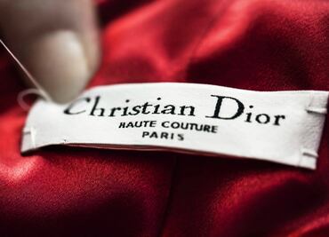 Grupo LVMH compra el 100% de Christian Dior