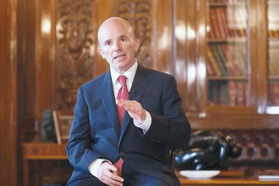 AMLO no recibirá crisis, ni sexenal ni de deuda: Hacienda