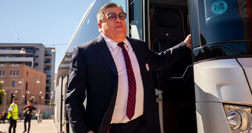 Miguel Herrera y Costa Rica caen frente Cataluña; prensa lo culpa por la derrota 