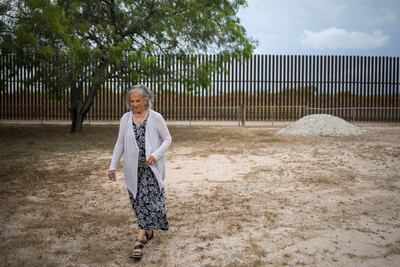 La mujer que tiene la llave del muro entre México y EU