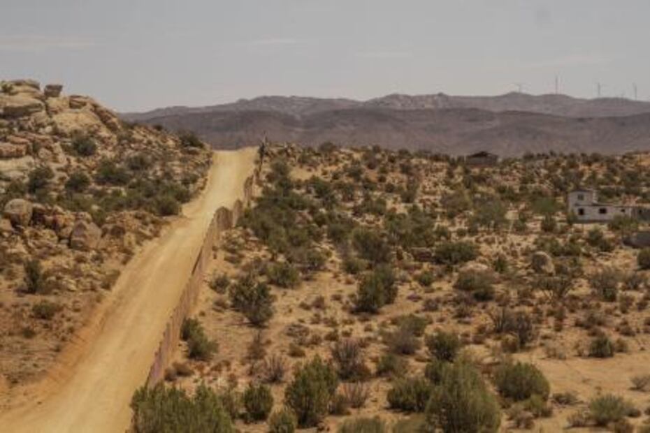 Tecate, el pozo de los migrantes 