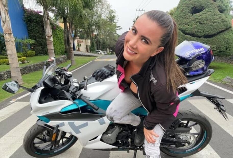 Al natural: así luce Mariazel, la bella conductora de "Me Caigo de Risa" sin maquillaje