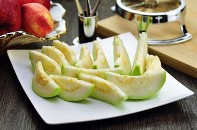 Por qué es bueno comenzar el día comiendo guayabas