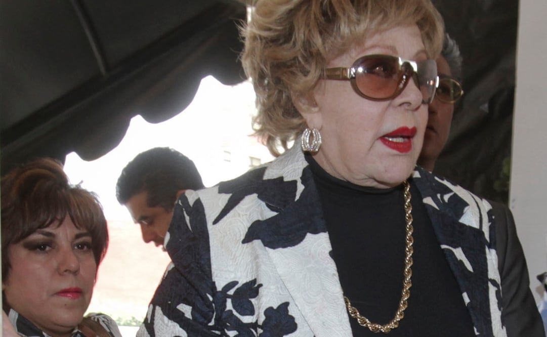 Efigenia Ramos dijo: "Siempre soy la de atrás" , sobre su labor en la vida de Silvia Pinal.