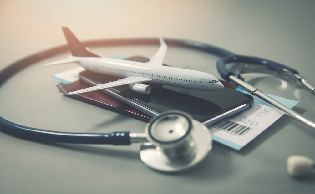 Un seguro de viaje es mucho más económico que lo que te podría costar enfermarte en el extranjero. (Foto: iStock)