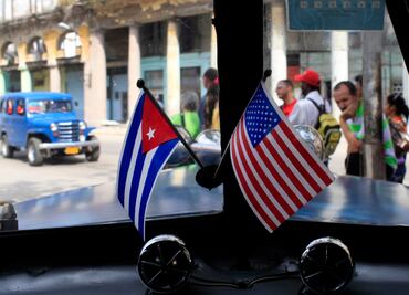 Cuba cambia su política migratoria para "abrirse" ante tensiones con EU