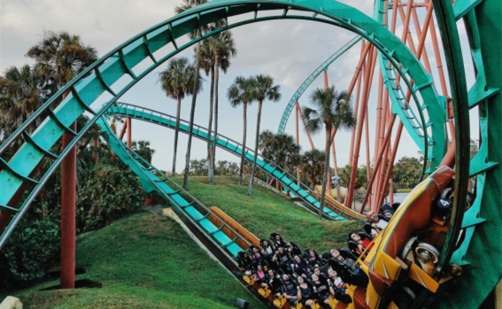11 datos sobre montañas rusas que los parques no quieren que sepas
