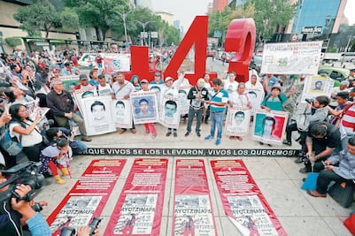 Investigación de PGR sobre Ayotzinapa no fue “independiente ni imparcial”: Tribunal