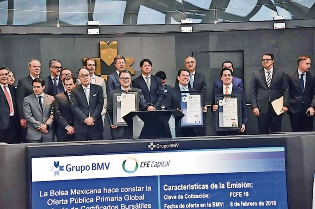 En el campanazo de inicio de la Fibra E en la Bolsa Mexicana de Valores (BMV), se destacó el éxito del instrumento, pues tuvo una demanda mayor a 50%. (CORTESÍA)