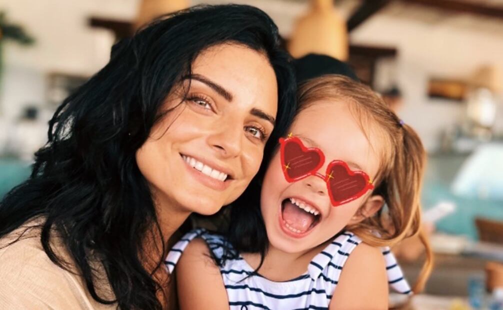 Foto: Vía Instagram @aislinnderbez