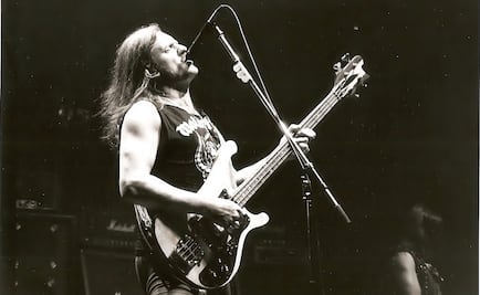 Confirmed: Motörhead's Lemmy died of cancer