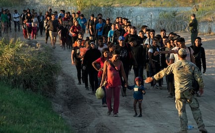 "¿Estamos seguros?": sentimiento agridulce de cientos de venezolanos en frontera de EU