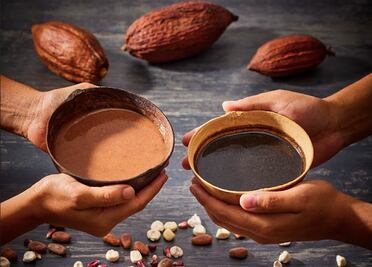 Receta de atole negro, tradición de Día de Muertos