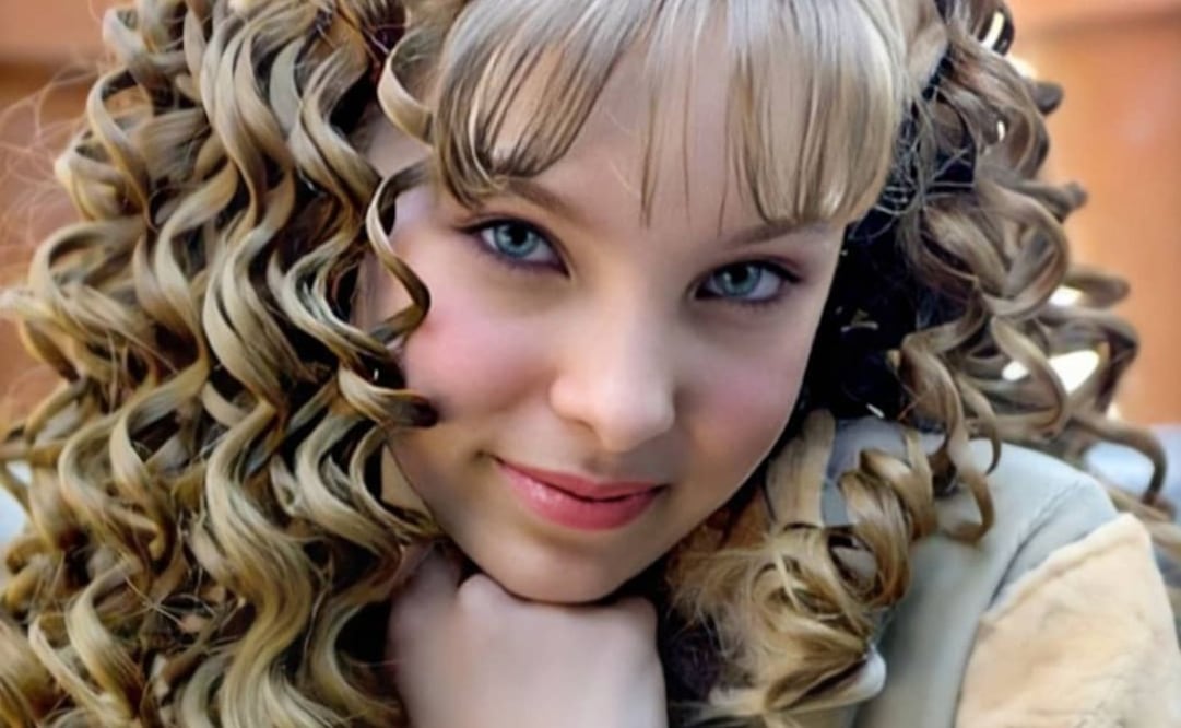 Belinda en "Cómplices al rescate". Fuente: Instagram @belifansbrasil