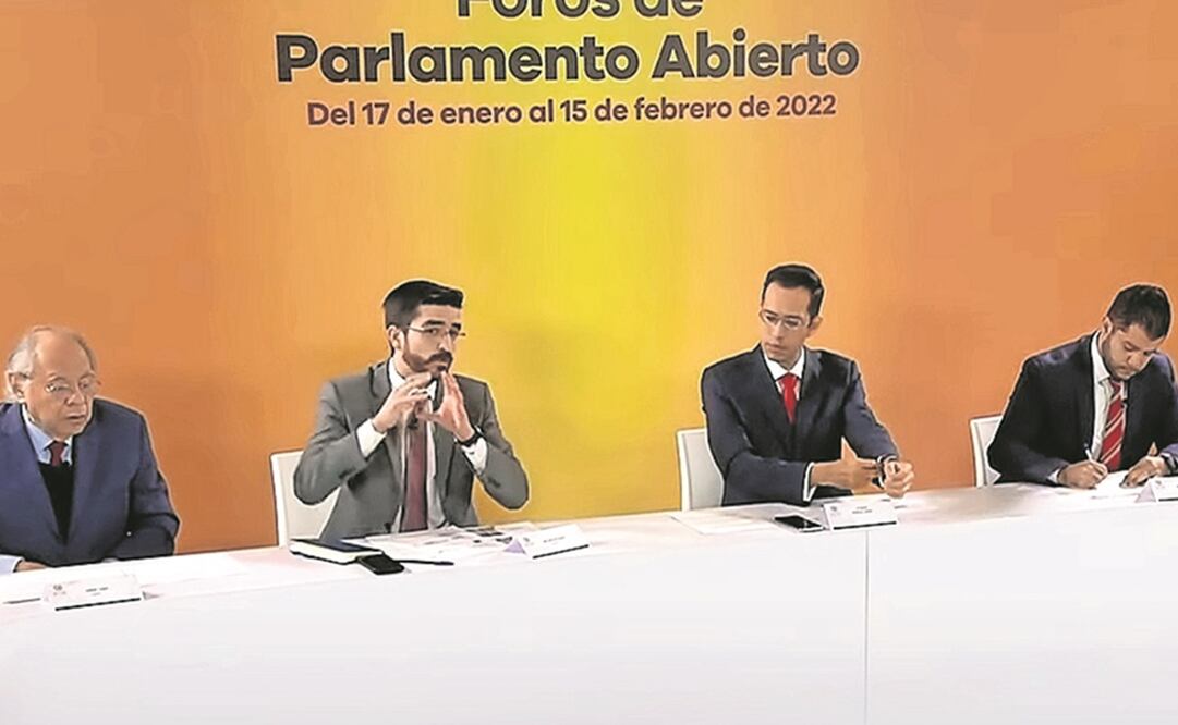 Especialistas participaron ayer en el Foro 4 del Parlamento Abierto para la Reforma Eléctrica. Foto: Tomada de video