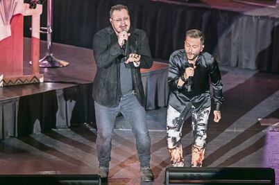 Sin Bandera da las gracias con amor