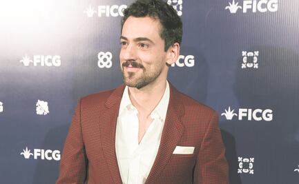 Luis Gerardo Méndez se defiende de críticas; sostiene que no hay referentes de TV musical en México