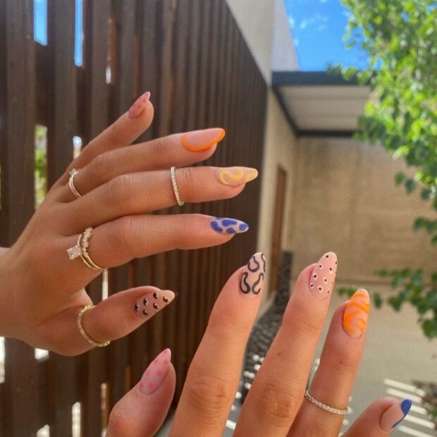 Uñas “pic and mix”, la tendencia que está enloqueciendo Instagram 