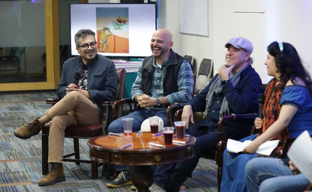 Los cartonistas Chelo, Waldo y Boligán durante la charla con suscriptores en EL UNIVERSAL.  |  Foto: Carlos Odín.