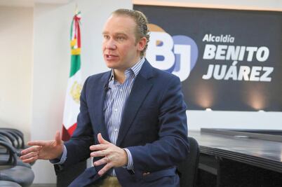 Apoyan en Benito Juárez a adultos de 60 a 67 años