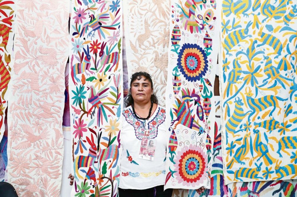 Artesanos de Tenango de Doria, denuncian el robo de sus diseños (VALENTE ROSAS. EL UNIVERSAL)