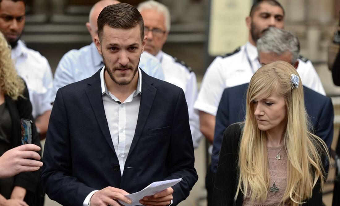 Padres de Charlie Gard preparan sus últimas horas junto al bebé