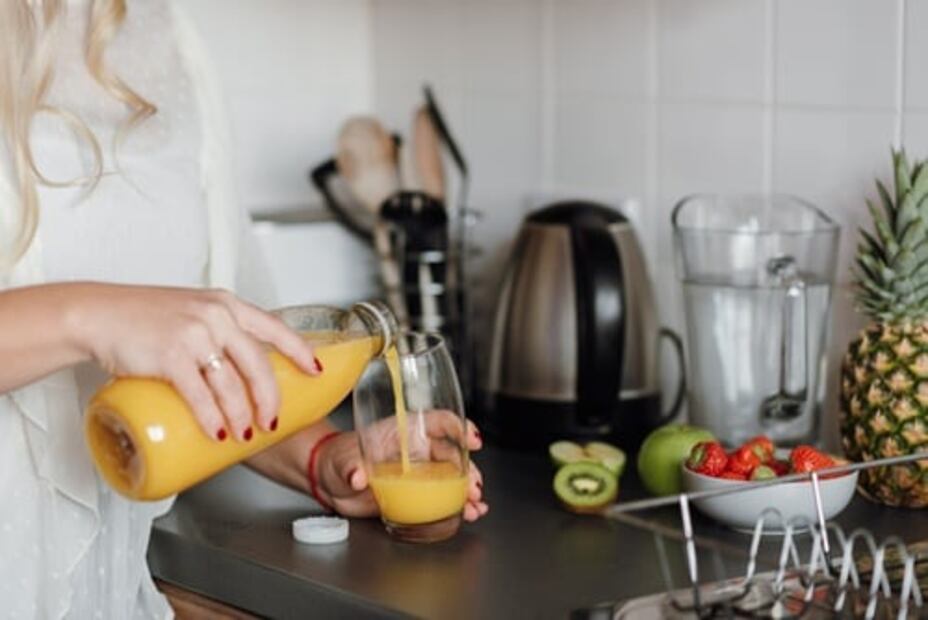 5 jugos saludables para comenzar el día 
