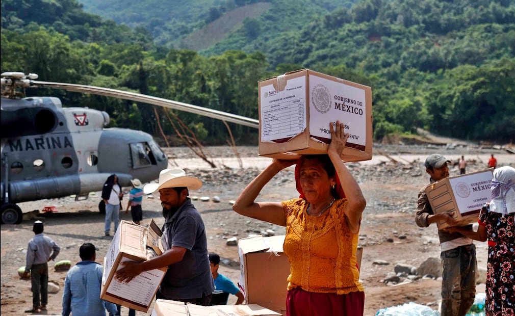 En la localidad de Chahuatlán, Veracruz, más de la mitad de las viviendas resultaron afectadas, tras las intensas lluvias del 10 de octubre que provocaron el desbordamiento del río, el 20 de octubre de 2025. Foto: Diego Simón Sánchez/EL UNIVERSAL