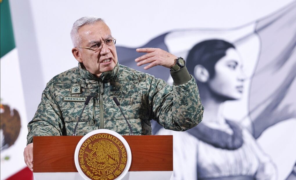 Ante el incremento de vuelos de drones provenientes de Estados Unidos en territorio mexicano, el secretario de la Defensa Nacional, Ricardo Trevillo Trejo, aseguró que no se ha violado la soberanía del espacio aéreo nacional, ni indicios de espionaje por parte de Estados Unidos. Foto: EFE