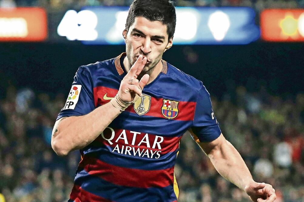 Luis Suárez volvió a marcar cuatro goles y acumuló ocho en unos días (ALBERT GEA.REUTERS)
