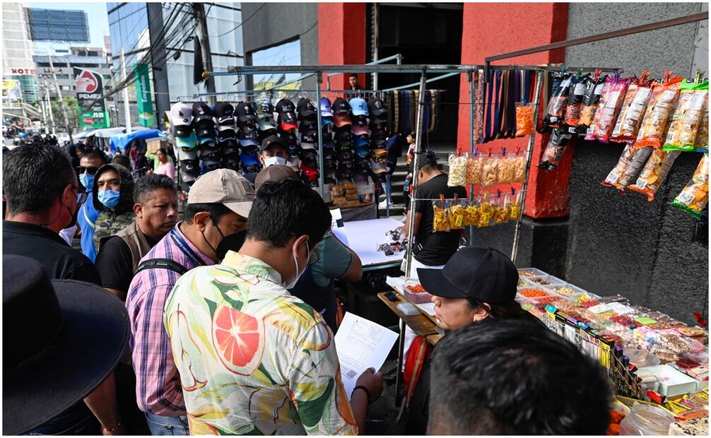 Puestos ambulantes en Naucalpan. Foto: Especial
