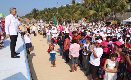 Mancera lleva a pequeños a festejar el Día Del Niño a Acapulco