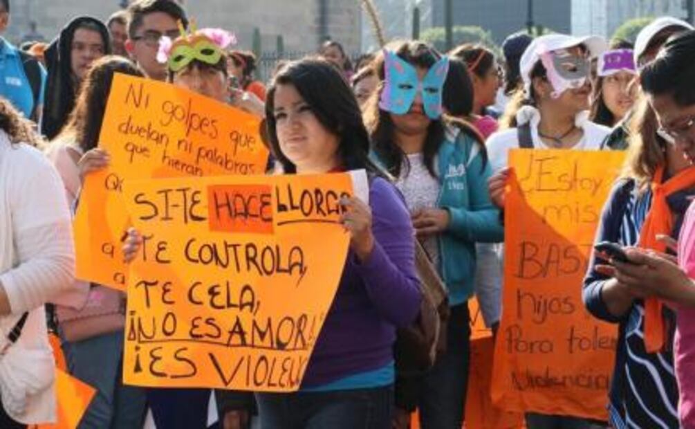Marchan contra la violencia hacia las mujeres y niñas
