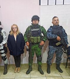 Liberan a alcaldesa de Cotija y aborda autobús: “en mi pueblo somos más los buenos”