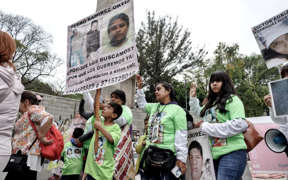 Colectivos de madres buscadoras llevaron a cabo el acto ecuménico en el Monumento a la Madre, para posteriormente marchar en la Ciudad de México, el 10 de mayo de 2025. Foto: Yaretzy M. Osnaya/EL UNIVERSAL