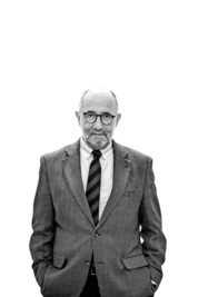 Drama político-constitucional en tres actos