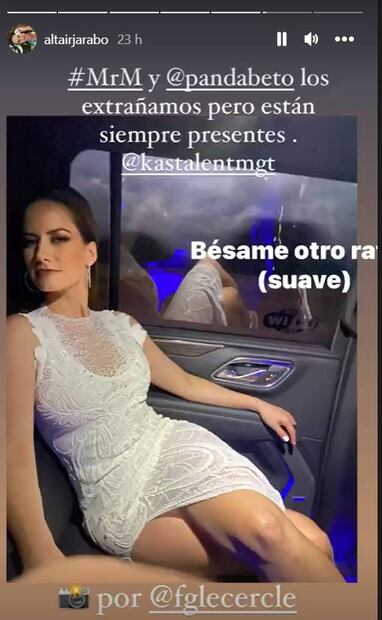 Altair Jarabo luce sus curvas con vestido transparente en los Billboard