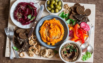 Condenan en EU a padres por muerte de su hijo al que alimentaban con “dieta vegana” 