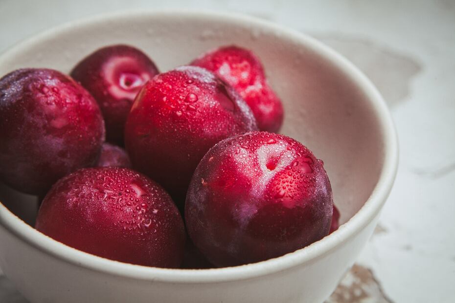 El licuado de ciruela favorece la salud digestiva. Foto: Freepik