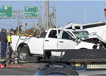 Embajador Ken Salazar lamenta la muerte de 6 mexicanos en accidente de Idaho, EU