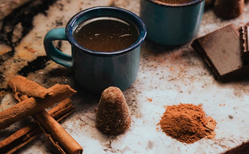 ¡Muchas recetas de esta temporada contienen piloncillo! Foto: Unsplash.