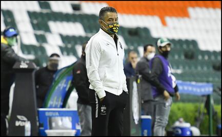 Ignacio Ambriz quiere gente en los estadios 