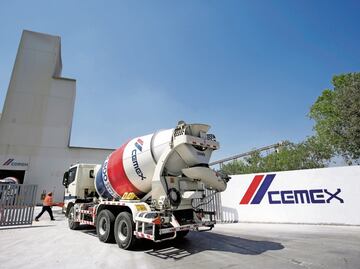 Ganancias netas de Cemex caen 3% en el primer semestre de 2024