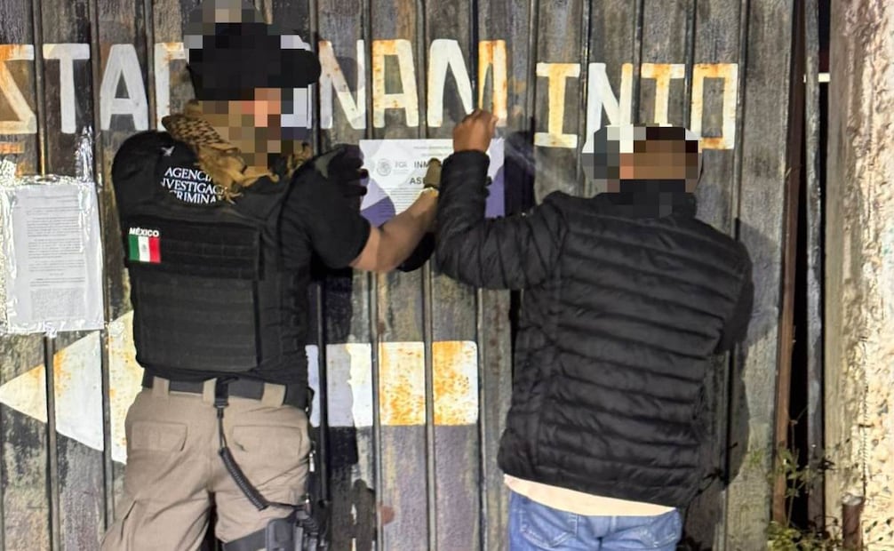 Aseguran 29 mil litros de hidrocarburo tras cateo en Tulancingo, Hidalgo ; FGR investiga posesión ilícita.
Foto: Especial.