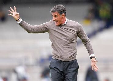 Míchel González envía indirecta a Tigres y América