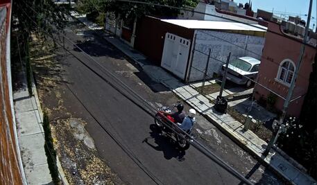 El periodista Jesús Lemus denuncia que halcones vigilan su domicilio; acusa que la CNDH lo dejó solo