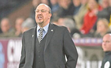 La urraca vuela bajo