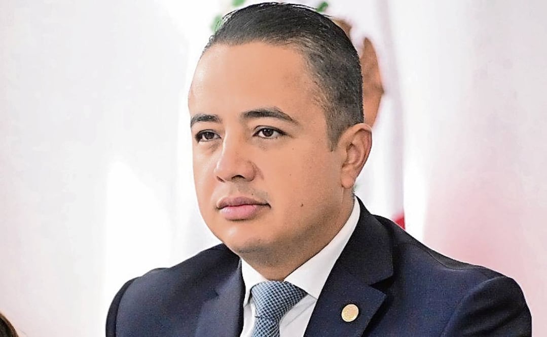 El edil de GAM dijo que han atendido más de 82 mil baches. Foto: Especial